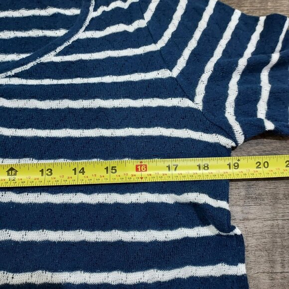 Lucky Brand Striped V-Neck Shirt Women’s Large Blue White Nautical - Picture 2 of 8